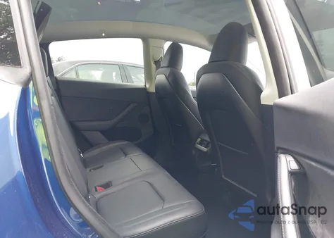 2023 Tesla Model Y Performance Dual Motor All-Wheel Drive z USA, uszkodzony, nr VIN 7SAYGDEF5PF700890